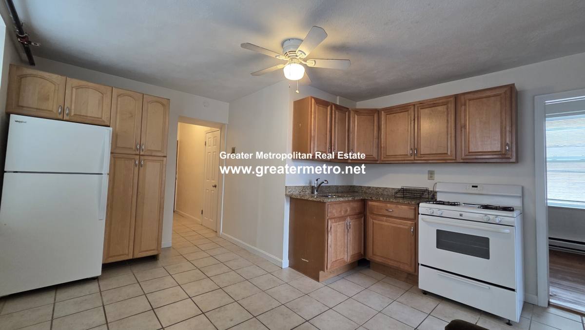 Apartment for rent at 16 Battery St #4R, Boston, MA 02109