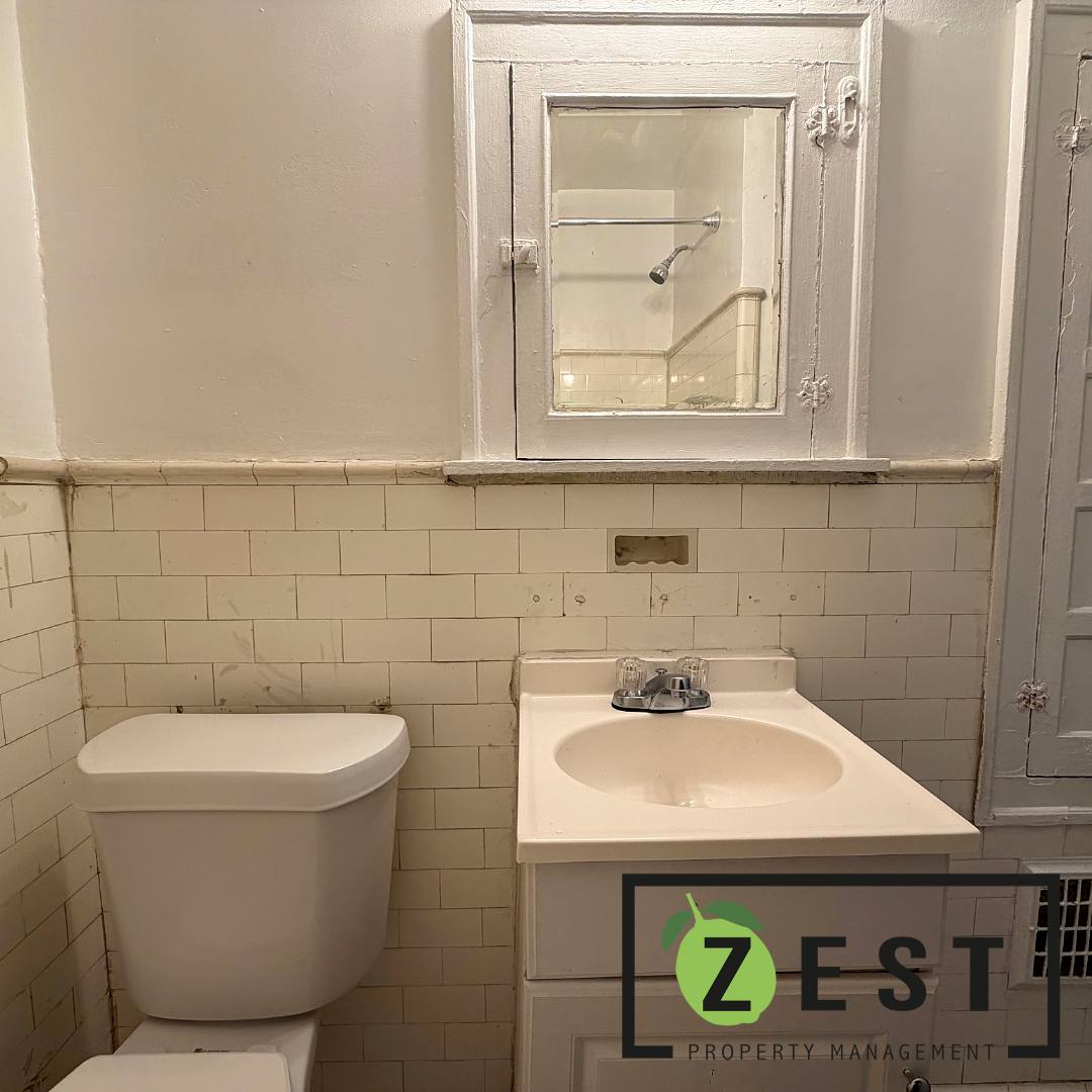 Apartment for rent at 4336 & 4338 Buena Vista, Detroit, MI 48238