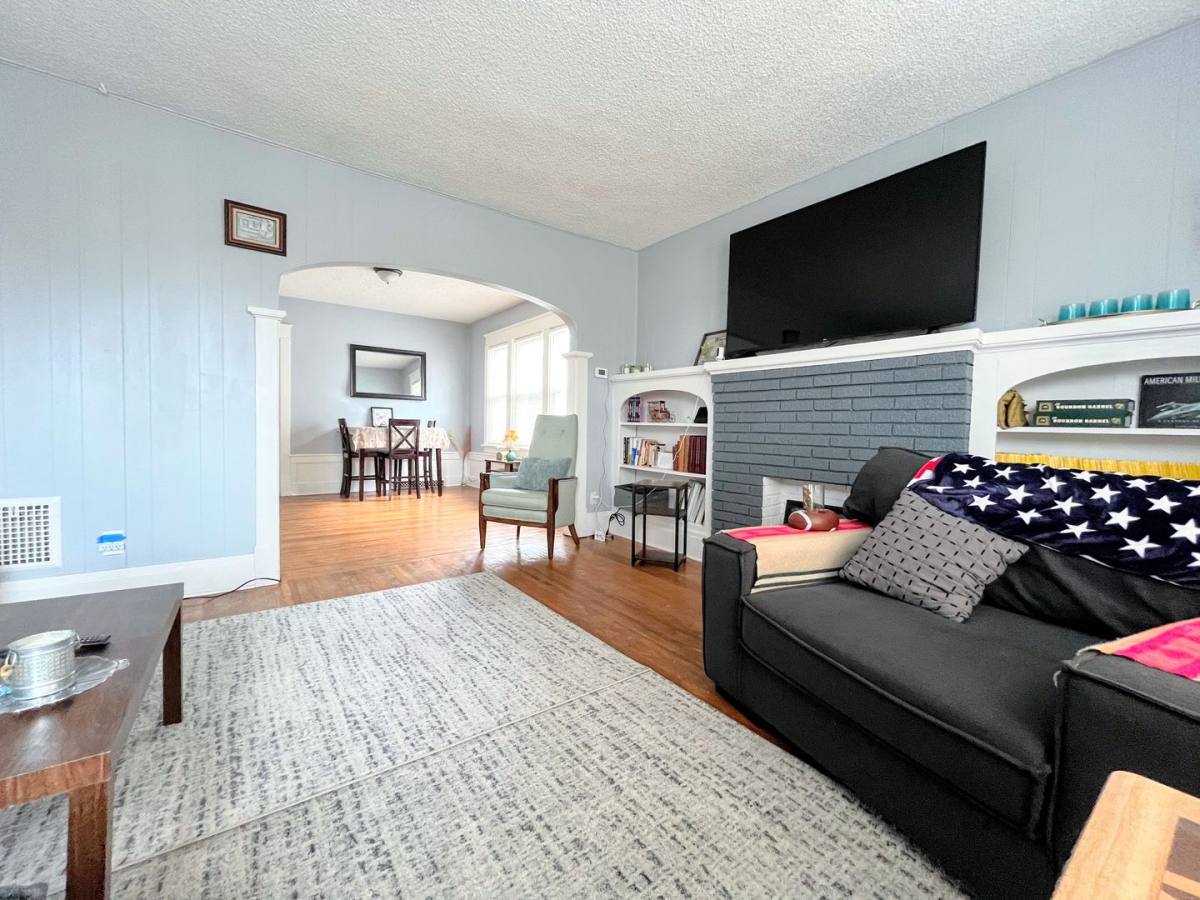 Apartment for rent at 497 Colvin Ave, Buffalo, NY 14216