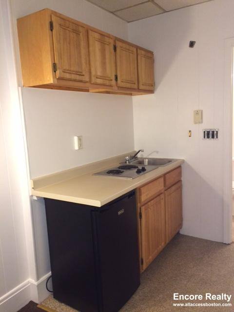 Apartment for rent at 272 Newbury St #6, Boston, MA 02116