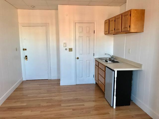 Apartment for rent at 272 Newbury St #15, Boston, MA 02116