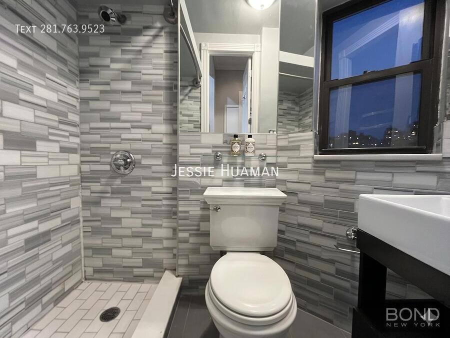 Apartment for rent at 53 Leroy #A, New York, NY 10014