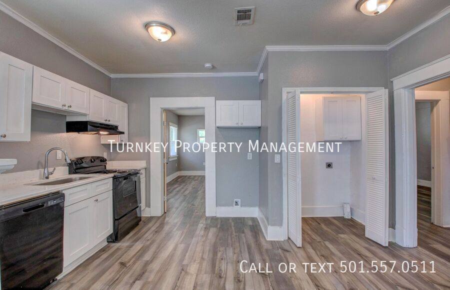 House for rent at 1822 Booker St, Little Rock, AR 72204