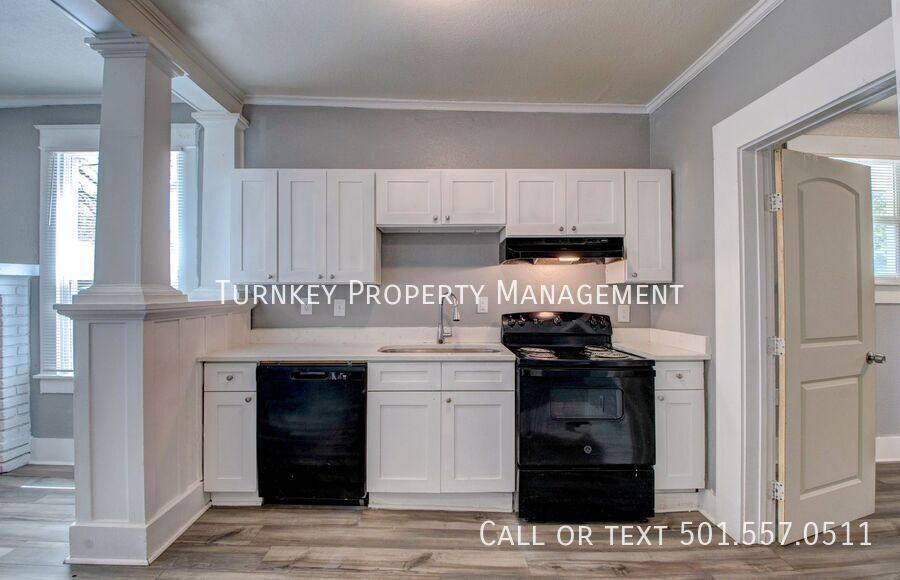 House for rent at 1822 Booker St, Little Rock, AR 72204