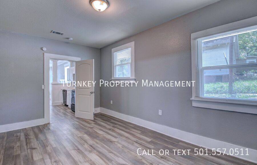 House for rent at 1822 Booker St, Little Rock, AR 72204