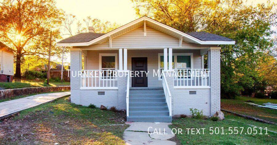 House for rent at 1822 Booker St, Little Rock, AR 72204
