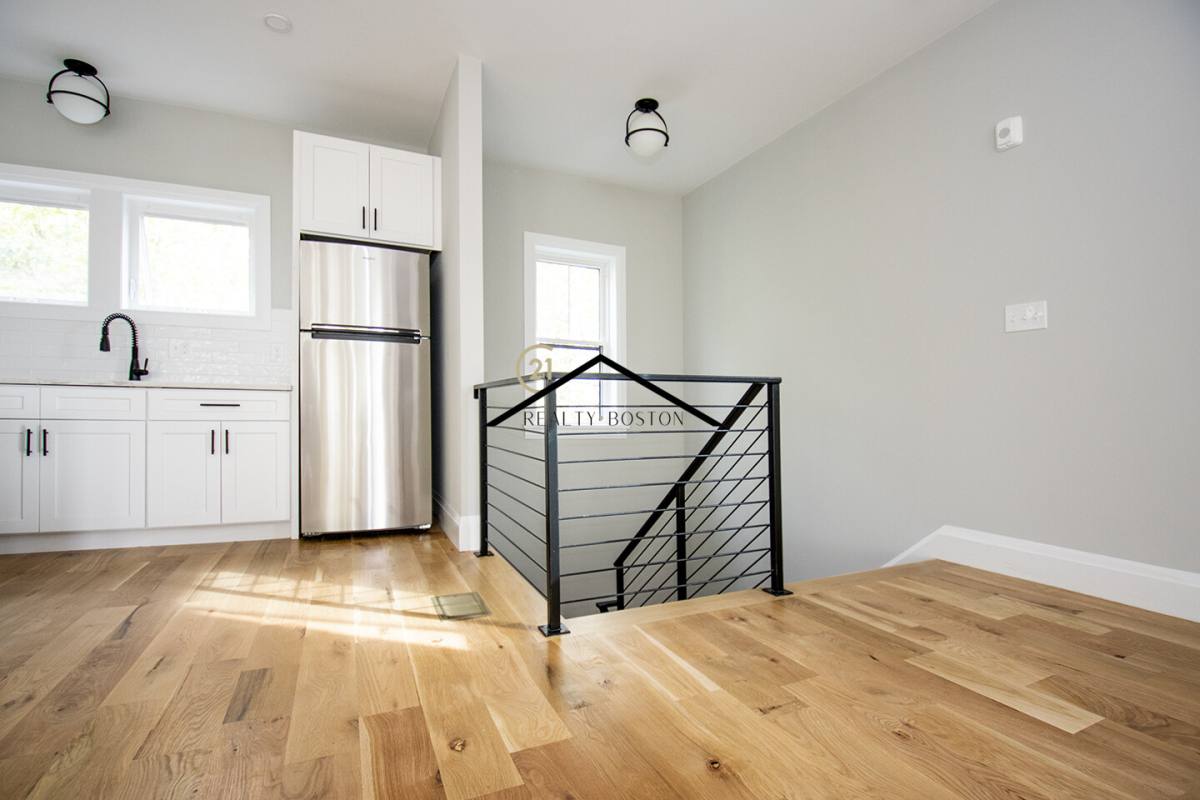 Apartment for rent at 348 Chelsea #3, East Boston, MA 02128