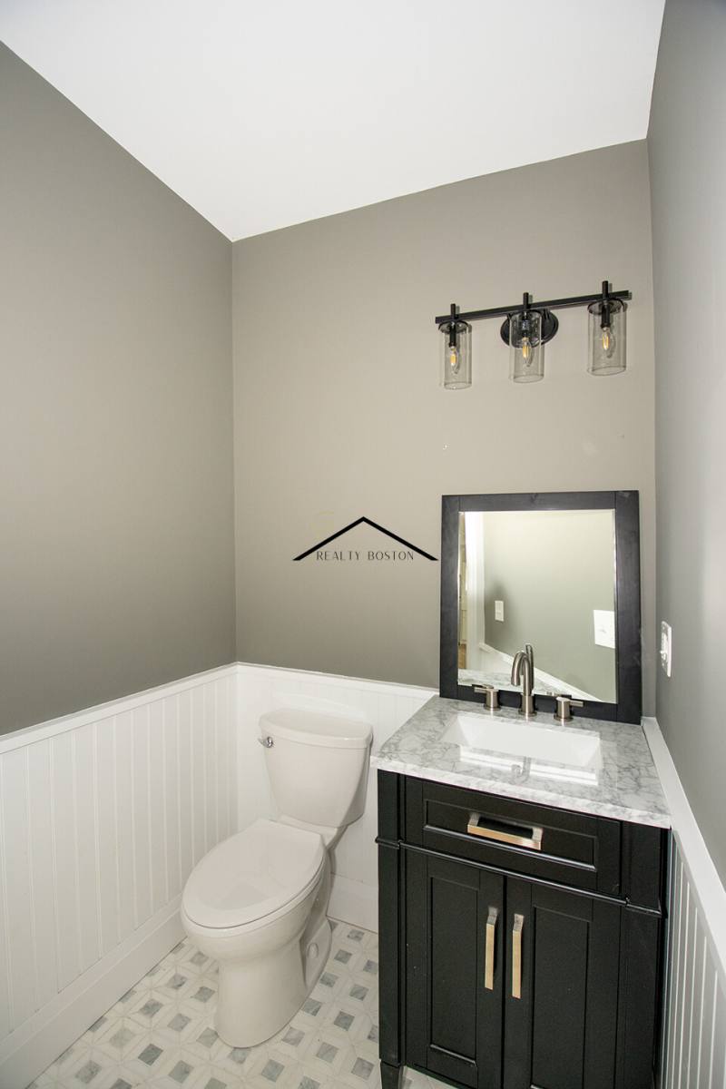 Apartment for rent at 348 Chelsea #3, East Boston, MA 02128