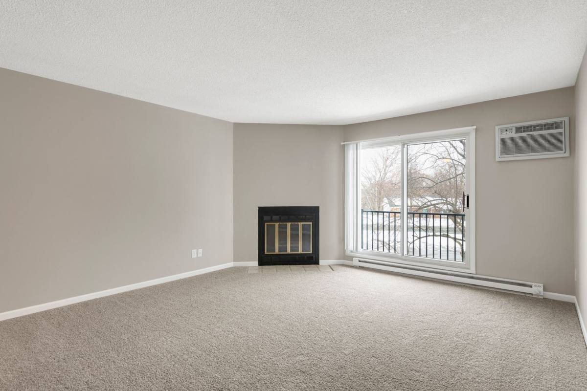 Apartment for rent at 16516 Franklin Trail SE, Prior Lake, MN 55372