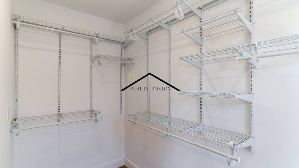 Apartment for rent at 40 Chelsea St #5, East Boston, MA 02128