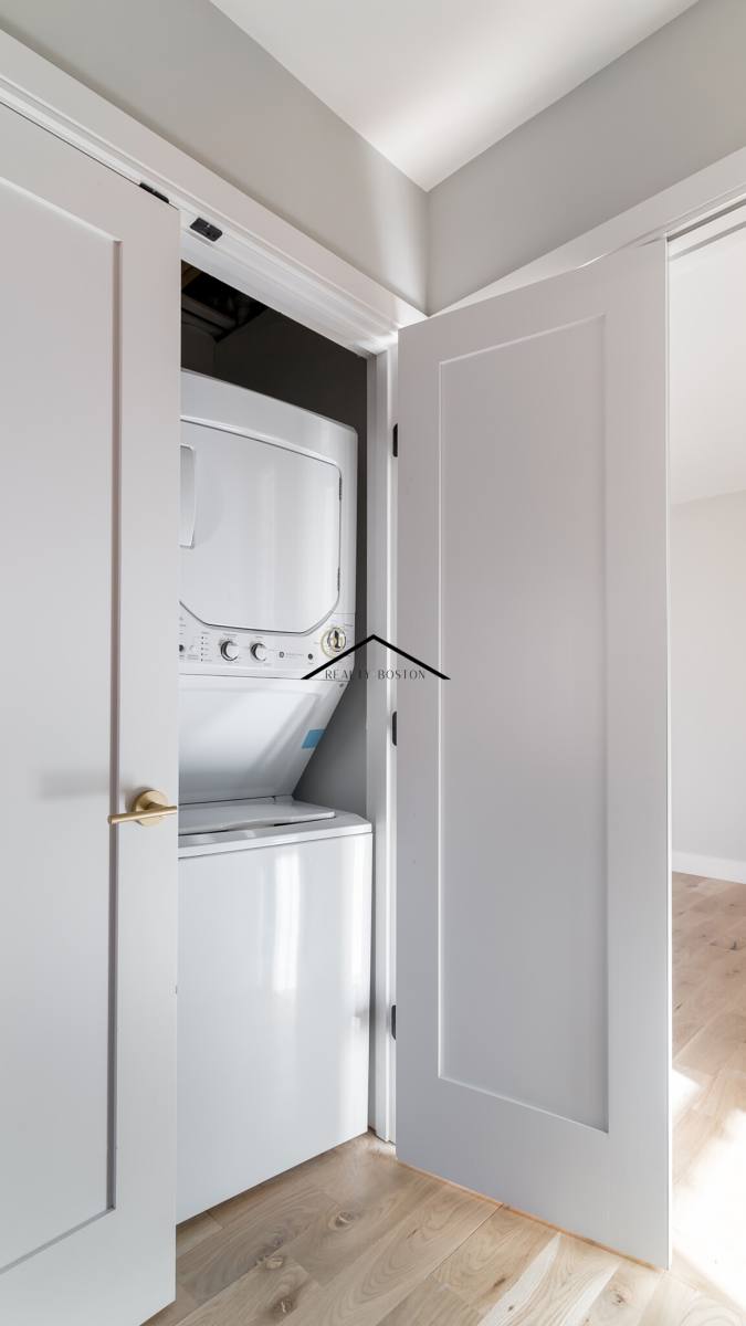 Apartment for rent at 40 Chelsea St #5, East Boston, MA 02128