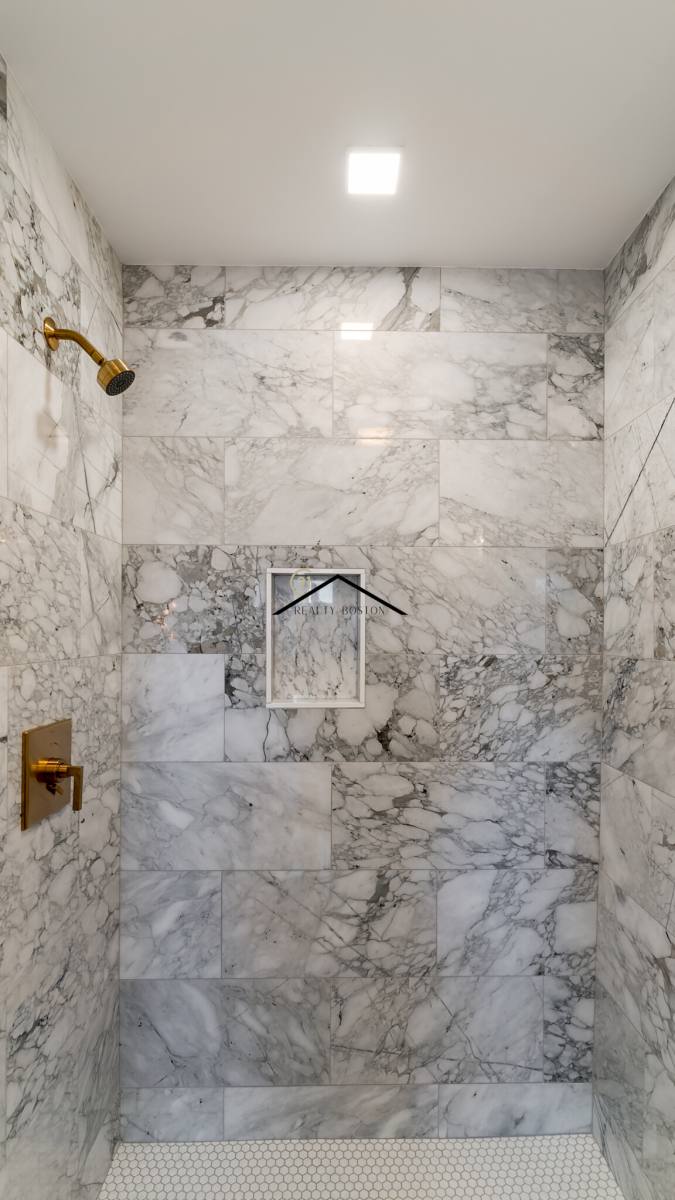 Apartment for rent at 40 Chelsea St #5, East Boston, MA 02128
