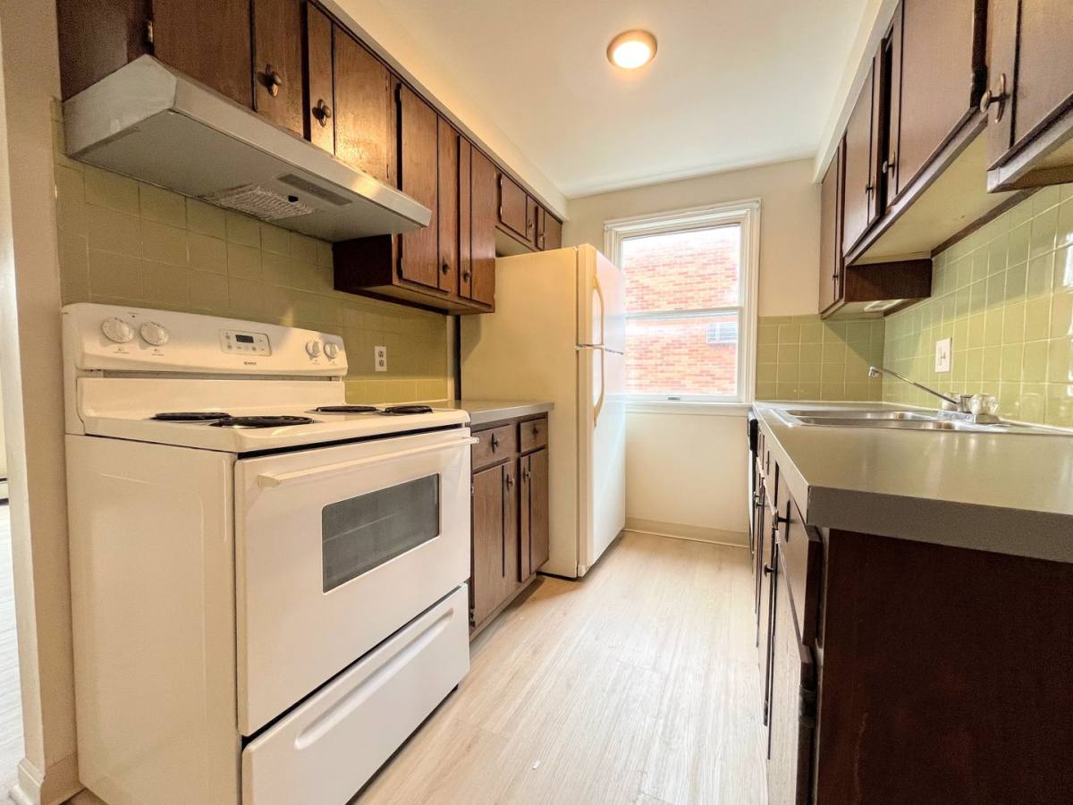 Apartment for rent at 364 Robert Dr, North Tonawanda, NY 14120