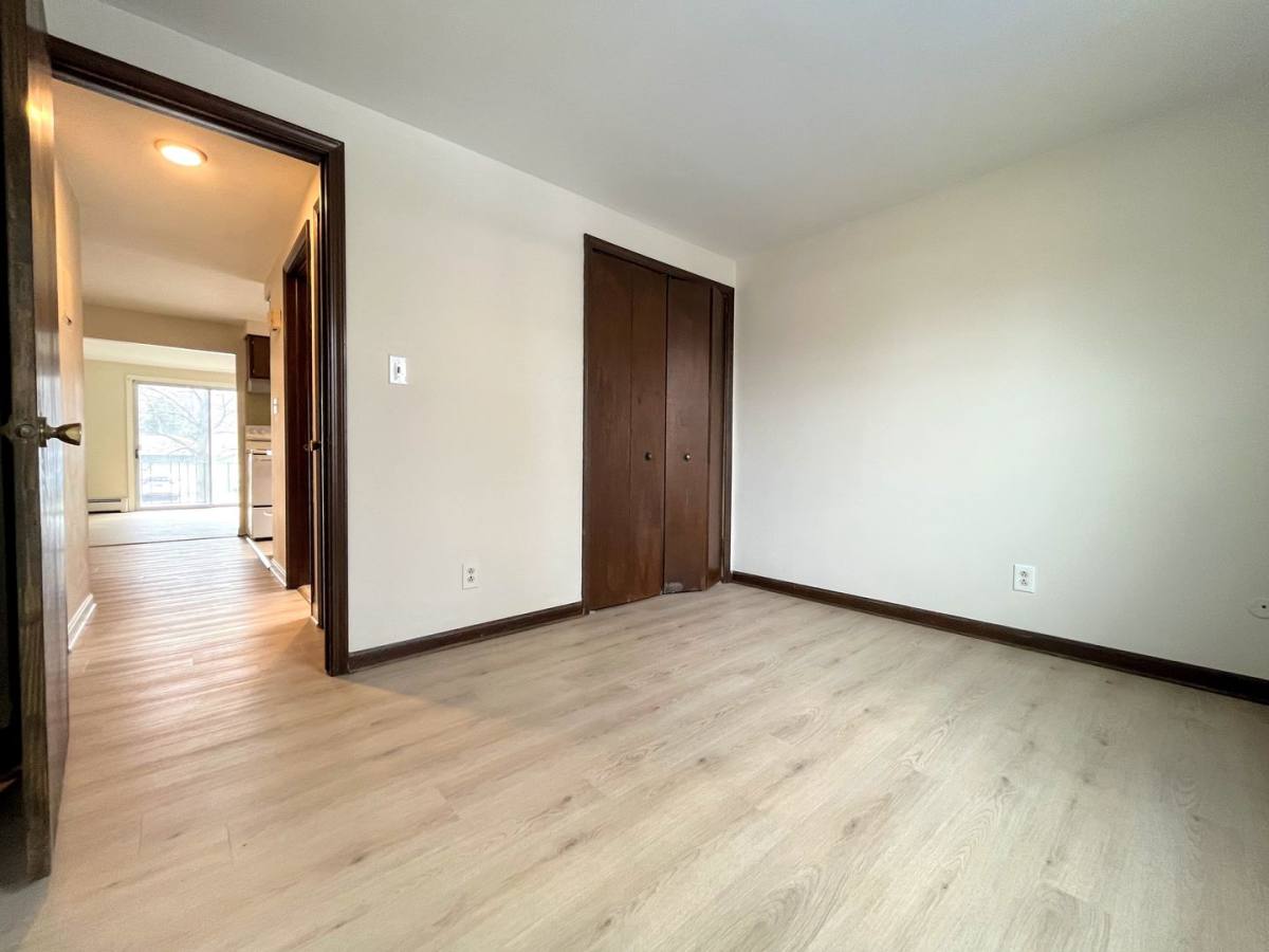 Apartment for rent at 364 Robert Dr, North Tonawanda, NY 14120