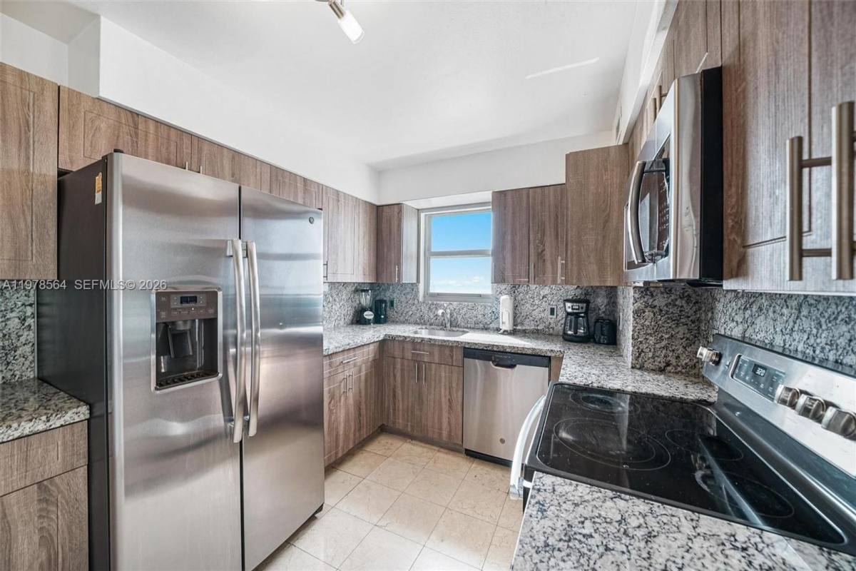 House for rent at 5101 Collins Ave, Miami Beach, FL 33140
