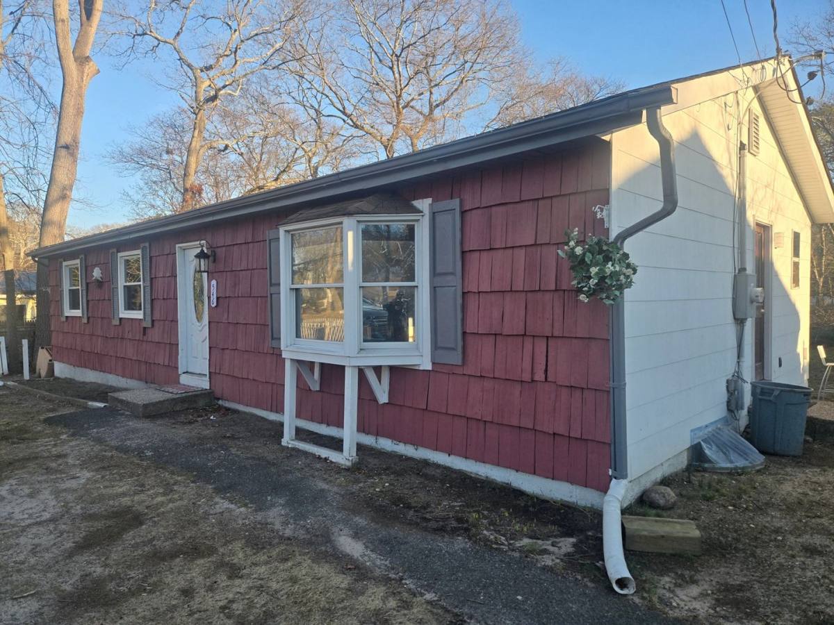 House for rent at 546 Granny Rd, Medford, NY 11763
