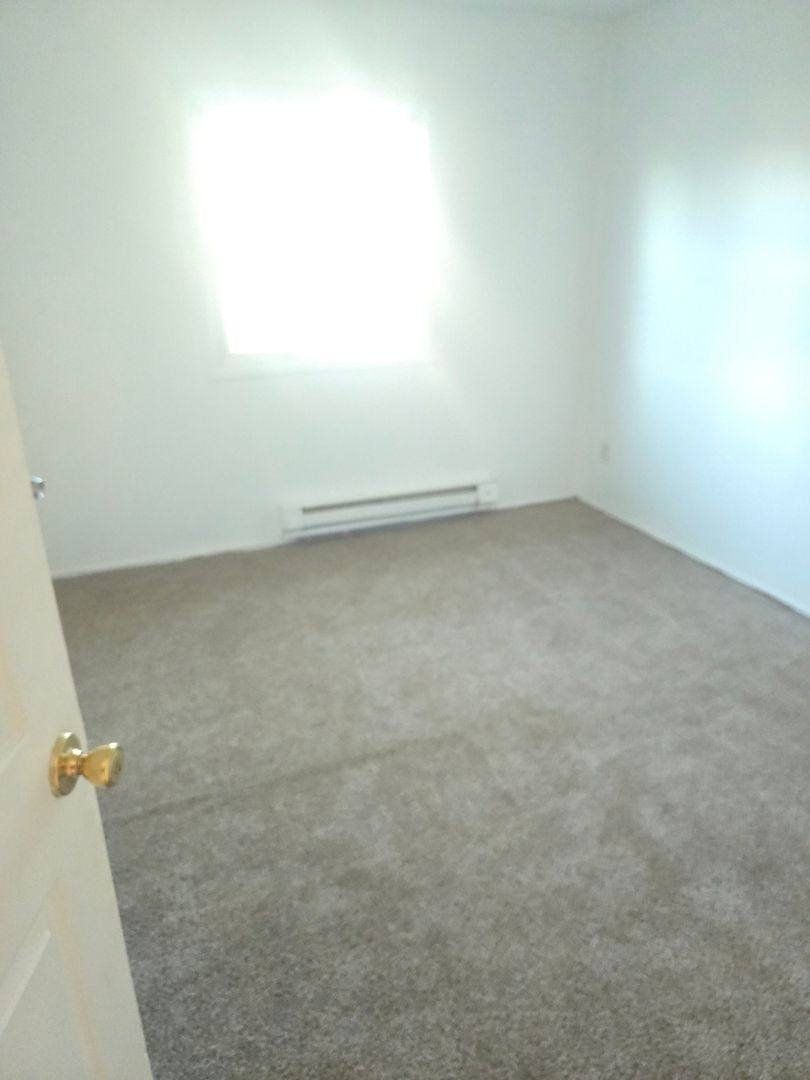 House for rent at 546 Granny Rd, Medford, NY 11763