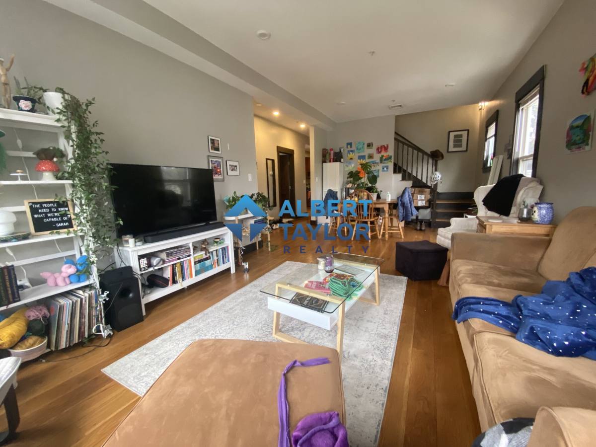 Apartment for rent at 46 Creighton St #3, Jamaica Plain, MA 02130