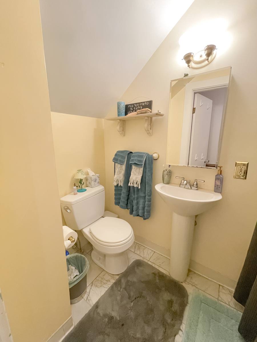 Apartment for rent at 319 Dartmouth St #1, Boston, MA 02116