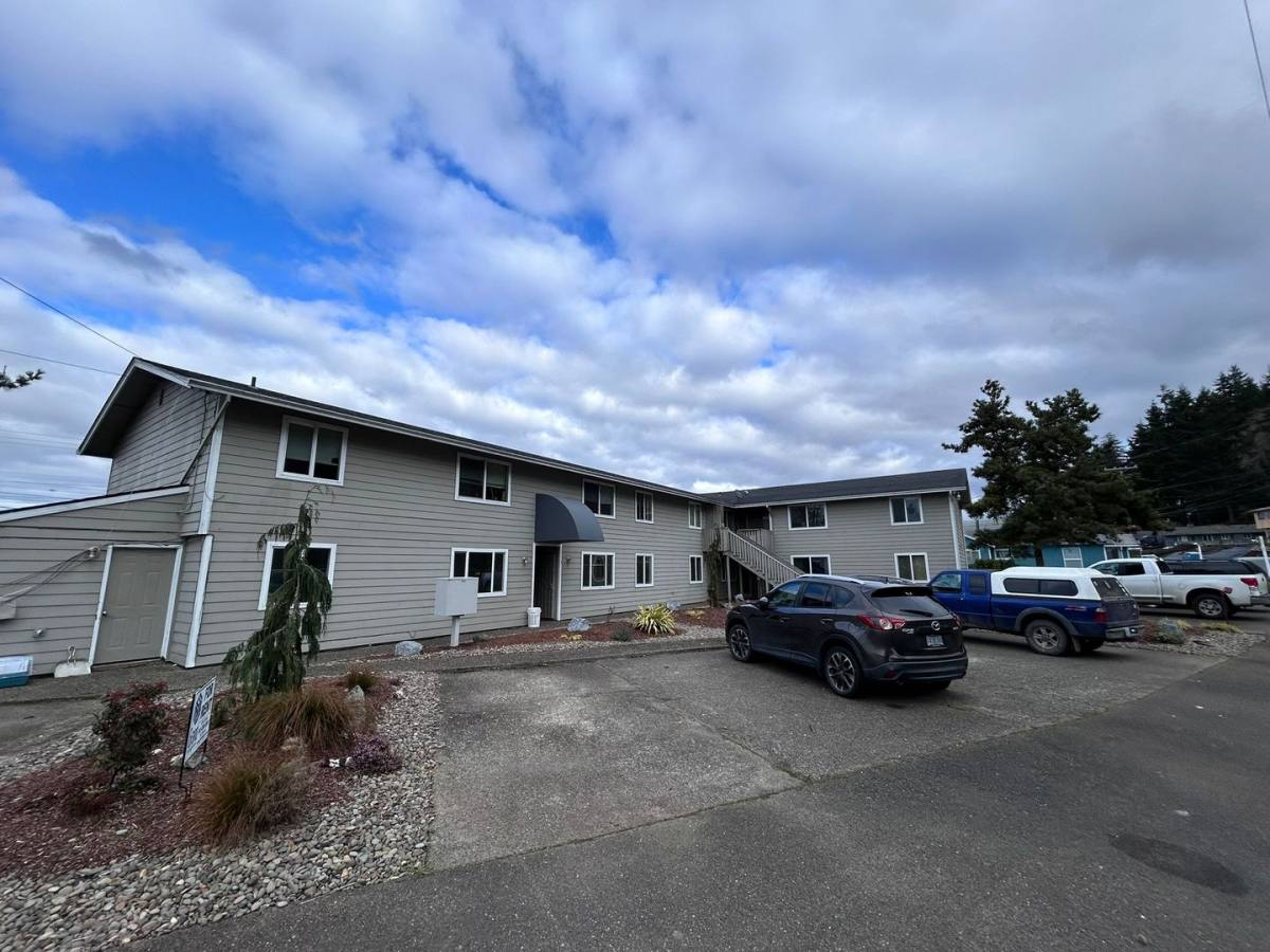Apartment for rent at 751 Elm, Reedsport, OR 97467