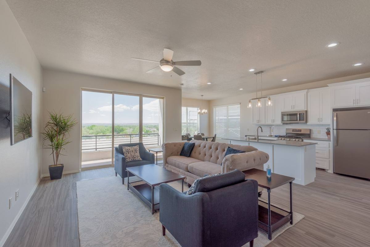 Townhouse for rent at 8801 Horizon Way NE, Albuquerque, NM 87113