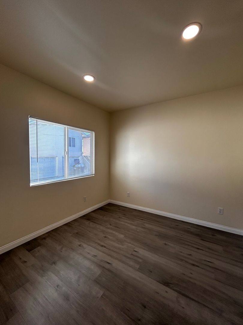Apartment for rent at 710 Bradshawe Ave, Los Angeles, CA 90022