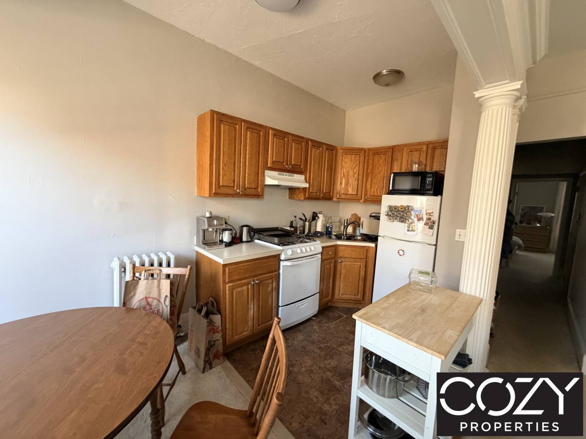 Apartment for rent at 29 Longwood Ave #3, Brookline, MA 02446