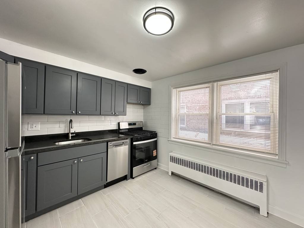 Apartment for rent at 6719 California #PWG, Chicago, IL 60645