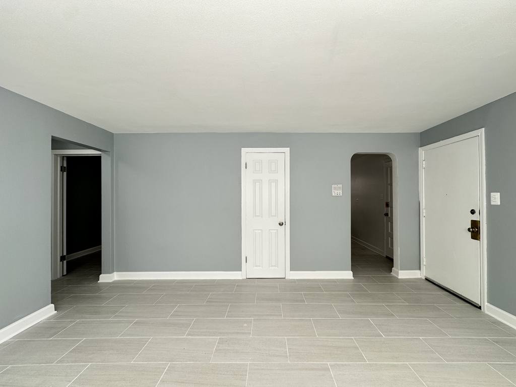 Apartment for rent at 6721 California #DWG, Chicago, IL 60645