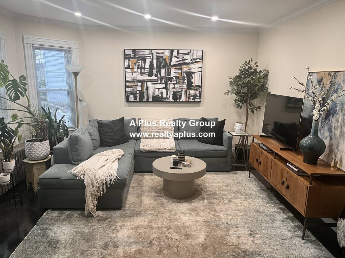 Apartment for rent at 840 S St #1, Roslindale, MA 02131