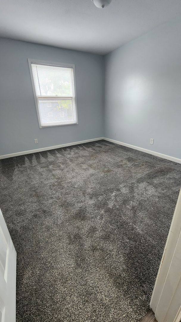 Apartment for rent at 1641-1651 34th St SE, Cedar Rapids, IA 52403