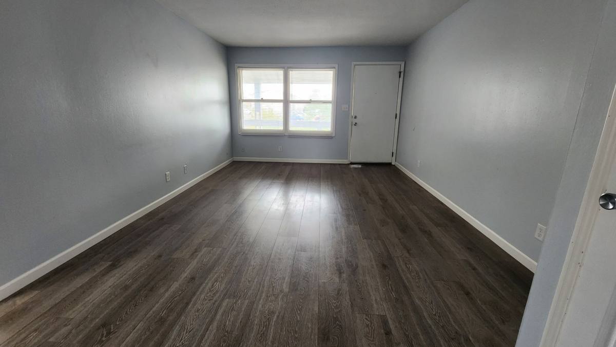 Apartment for rent at 1641-1651 34th St SE, Cedar Rapids, IA 52403