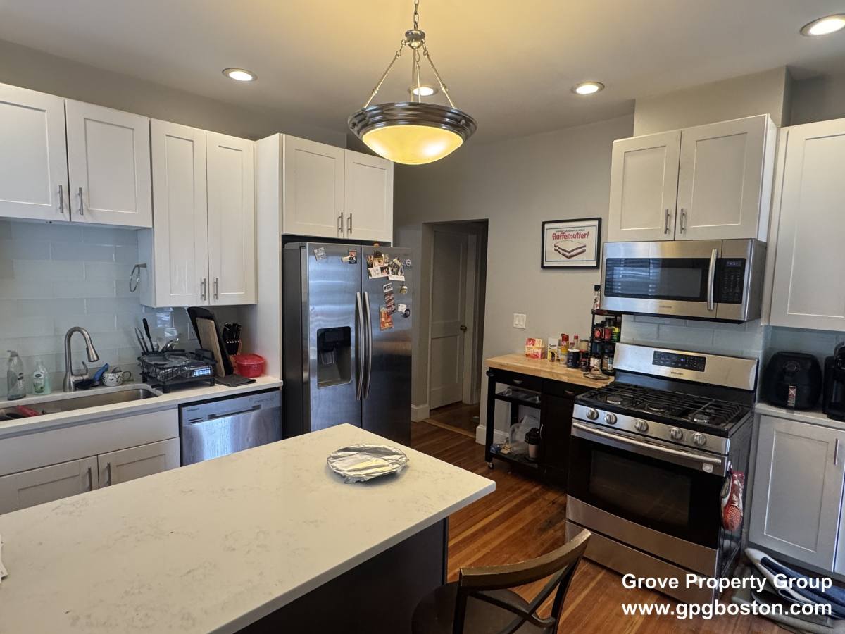 Apartment for rent at 26 Roseclair #1, Dorchester, MA 02125