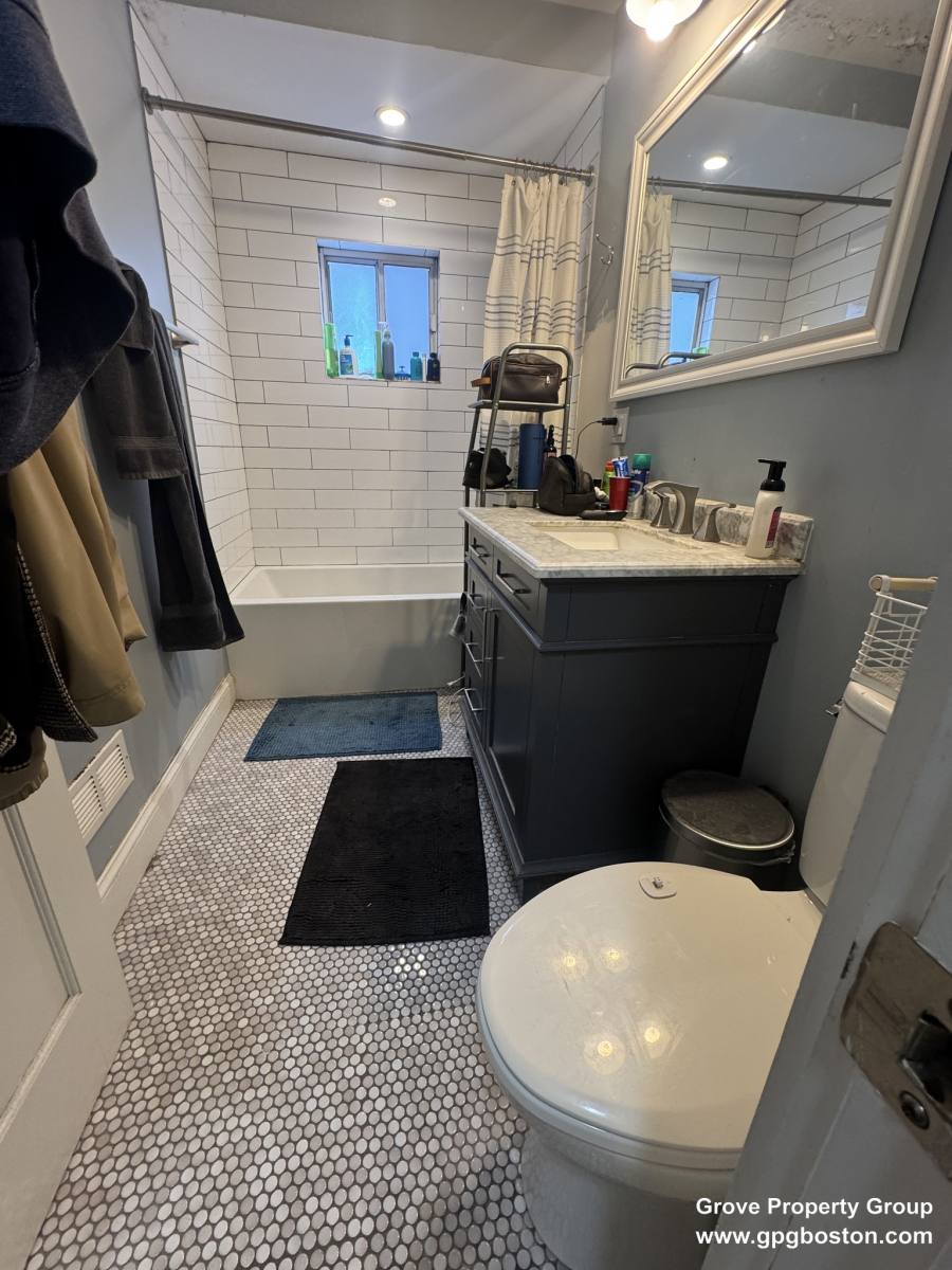 Apartment for rent at 26 Roseclair #1, Dorchester, MA 02125