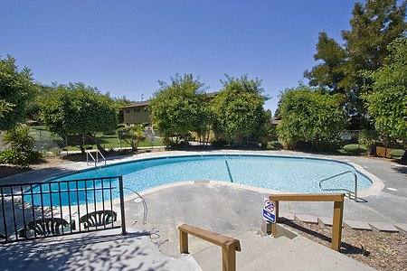 Apartment for rent at 22842 Vermont St, Hayward, CA 94541