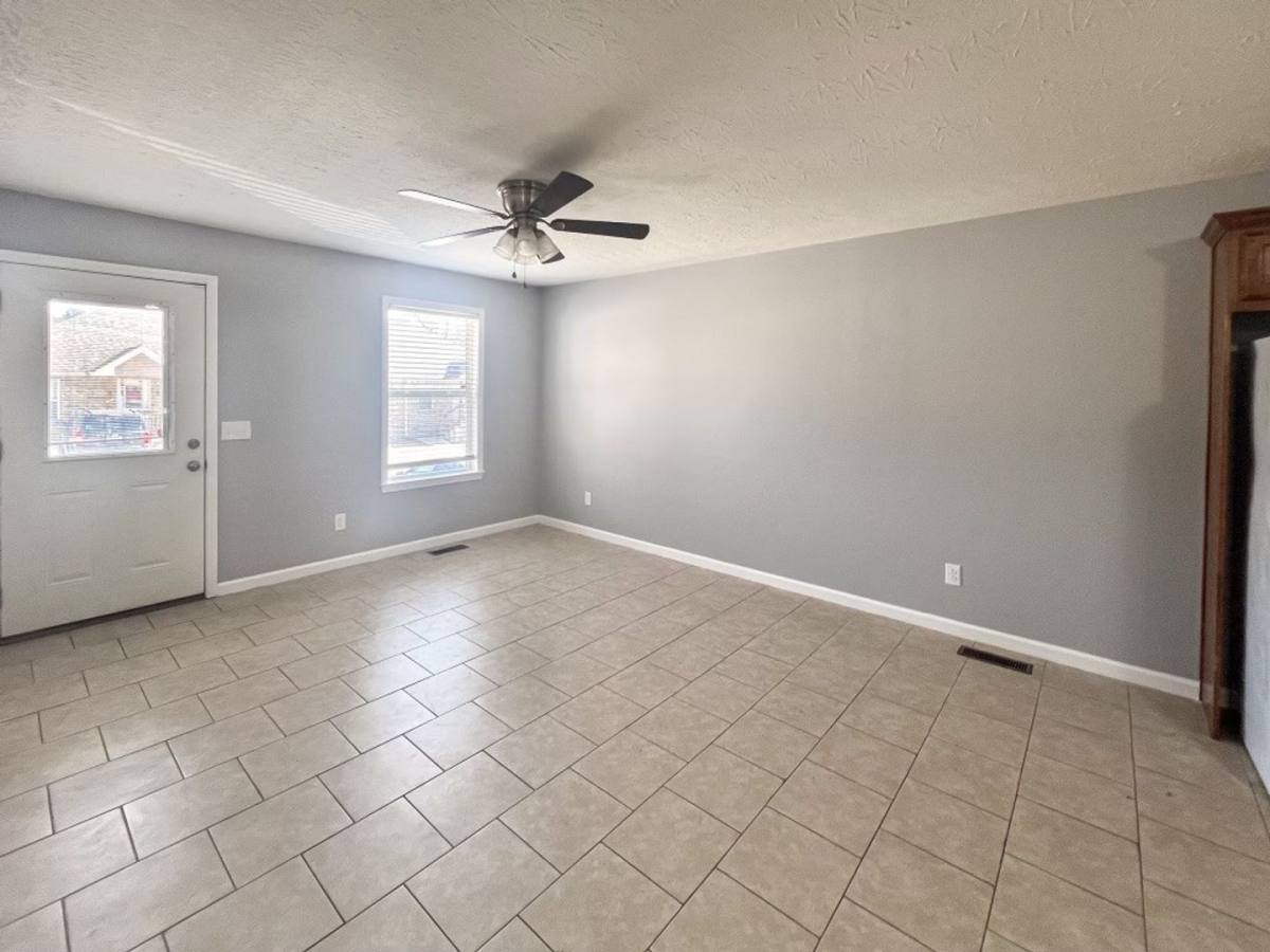 Apartment for rent at 25-145 Shirley Lane, Hartsville, TN 37074