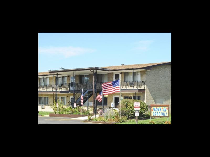 Apartment for rent at 3060 Kathe Lane, Waukegan, IL 60085