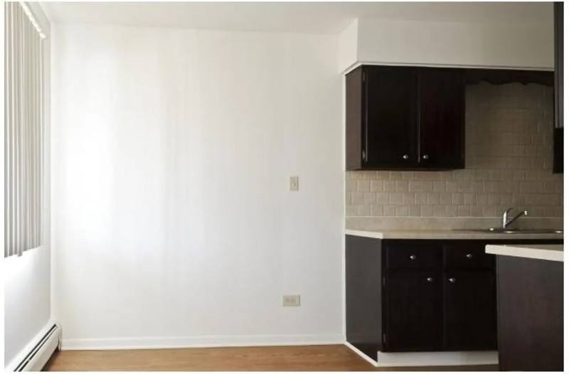Apartment for rent at 3060 Kathe Lane, Waukegan, IL 60085