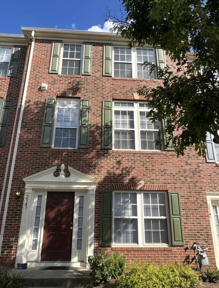 Townhouse for rent at 2347 Abington Dr #1, Charlottesville, VA 22901