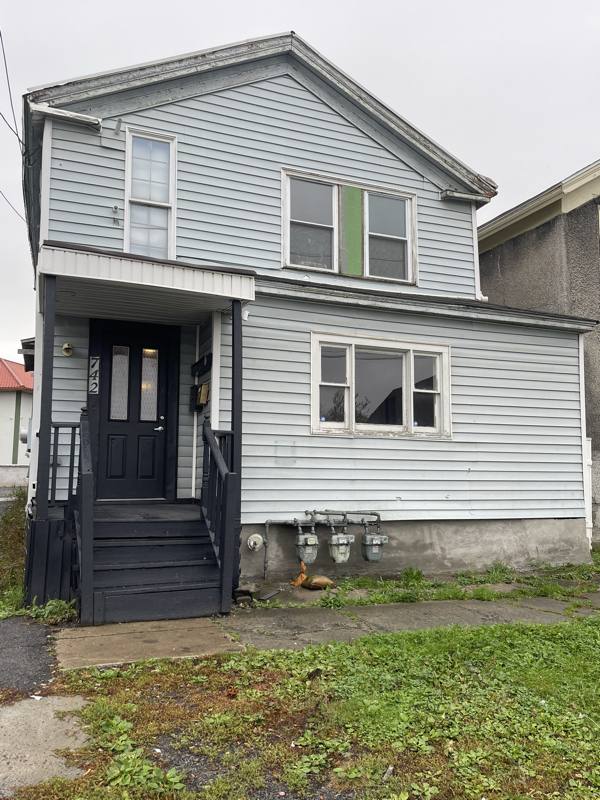 Apartment for rent at 742 Jay St #2, Utica, NY 13501