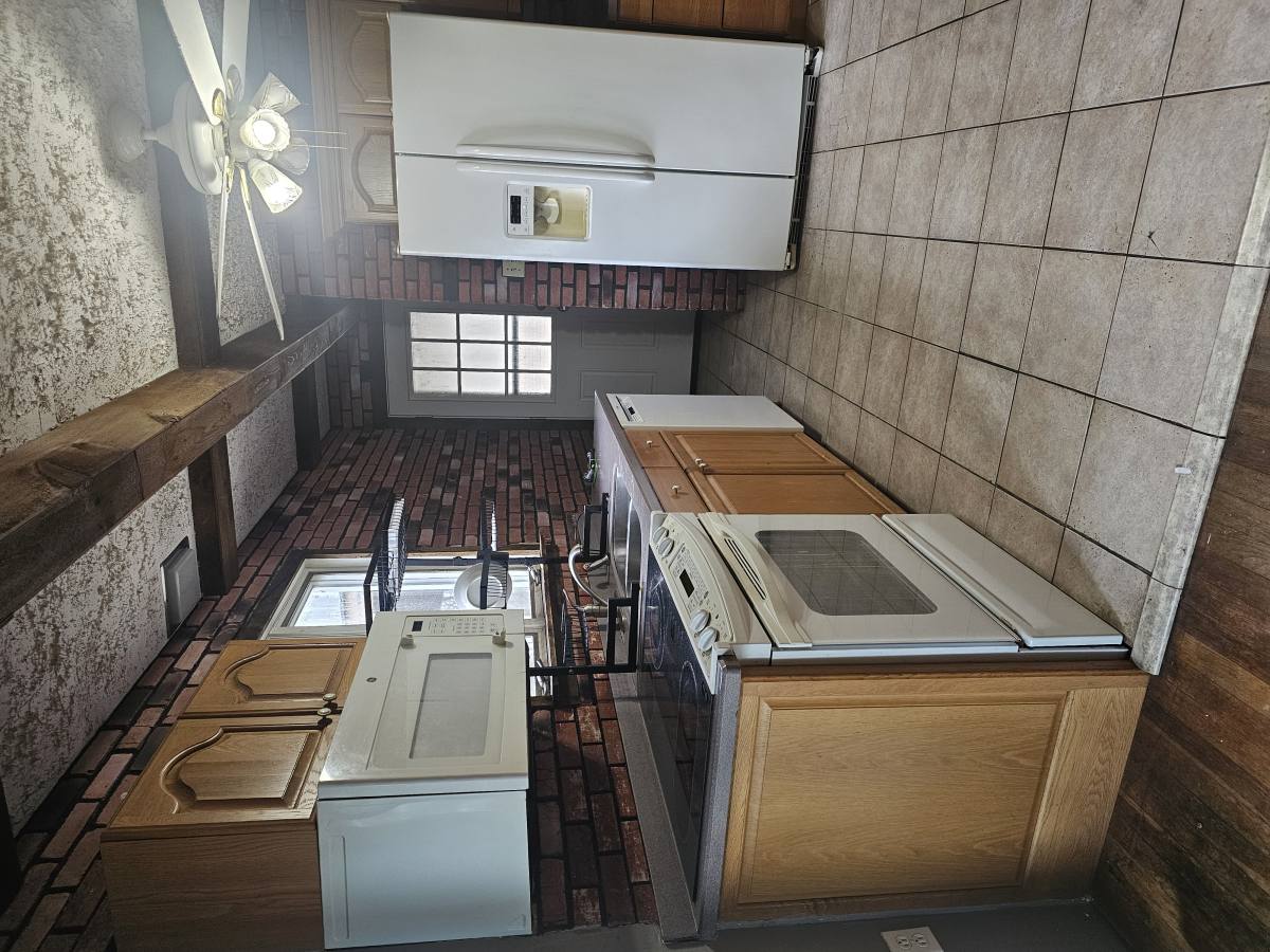 House for rent at 657 Blue Ridge Ave, Bangor, PA 18013