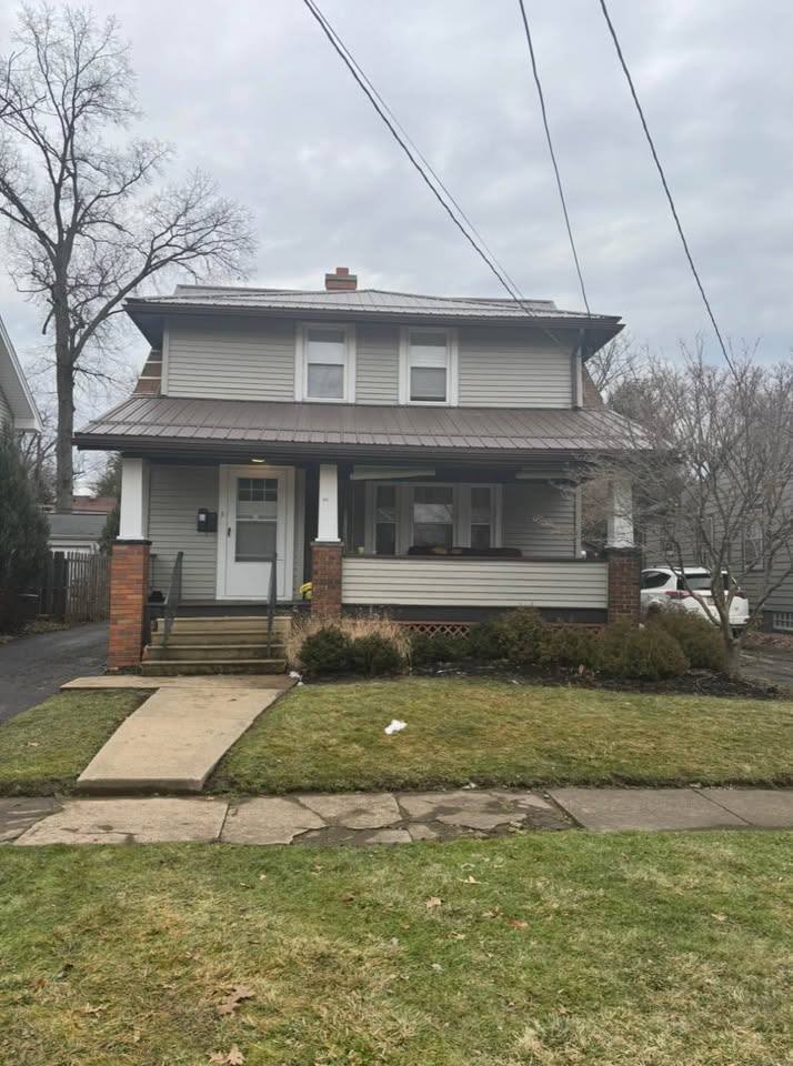 Apartment for rent at 320 Kenilworth Ave NE #FIRST Floor, Warren, OH 44483