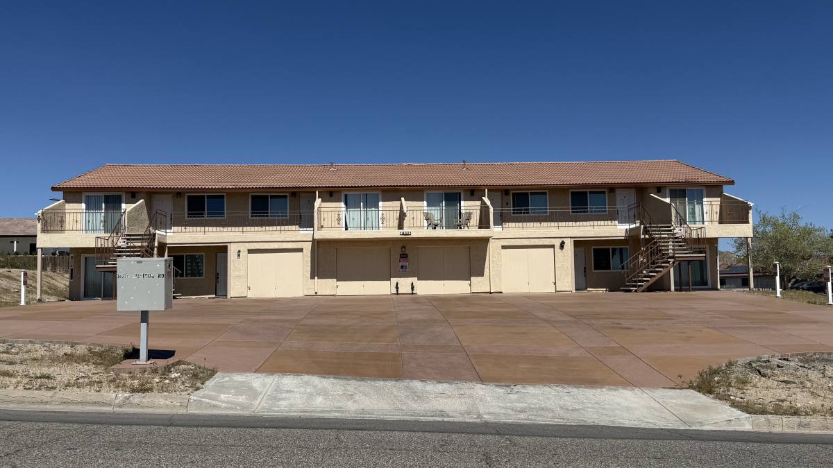 Apartment for rent at 16321 Siskiyou Rd #6, Apple Valley, CA 92307