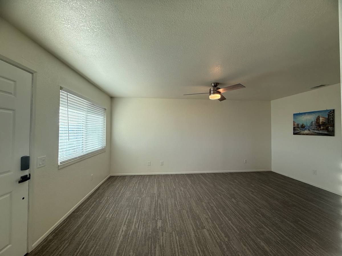 Apartment for rent at 16321 Siskiyou Rd #6, Apple Valley, CA 92307