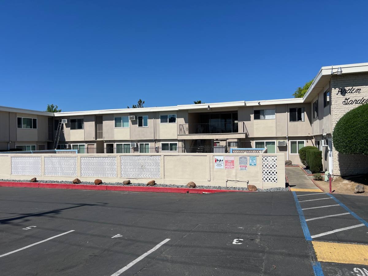 Apartment for rent at 2383 Arden Way #6, Sacramento, CA 95825