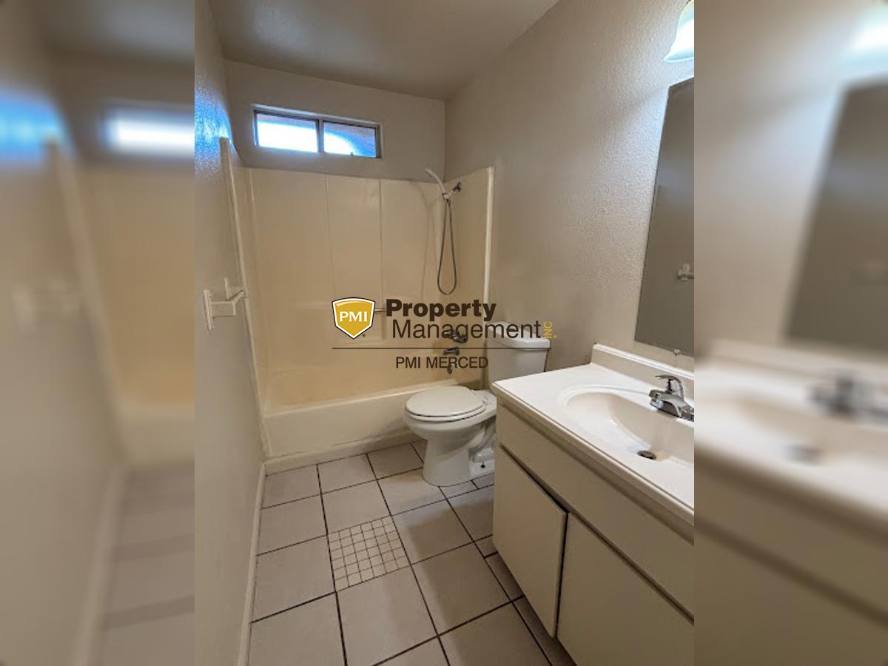House for rent at 419 Cinnamon Lane, Newman, CA 95360