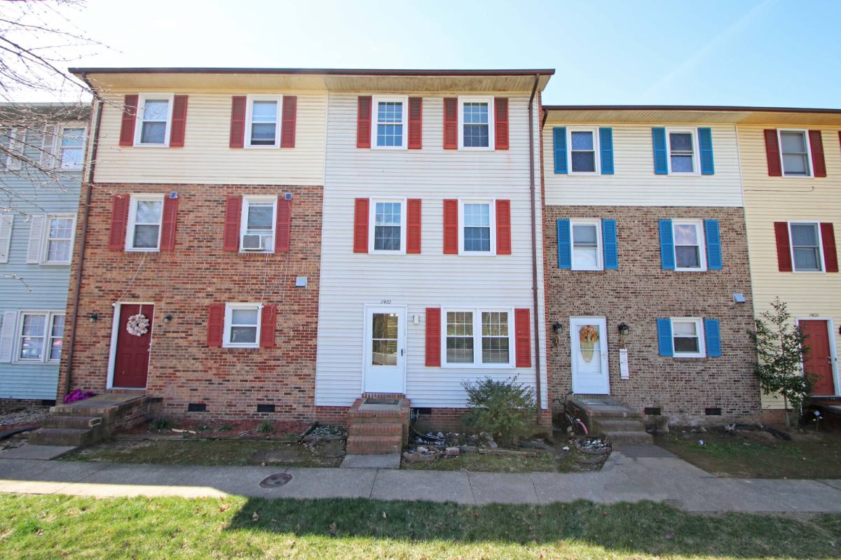 Townhouse for rent at 1410 Country Club Court, Harrisonburg, VA 22802