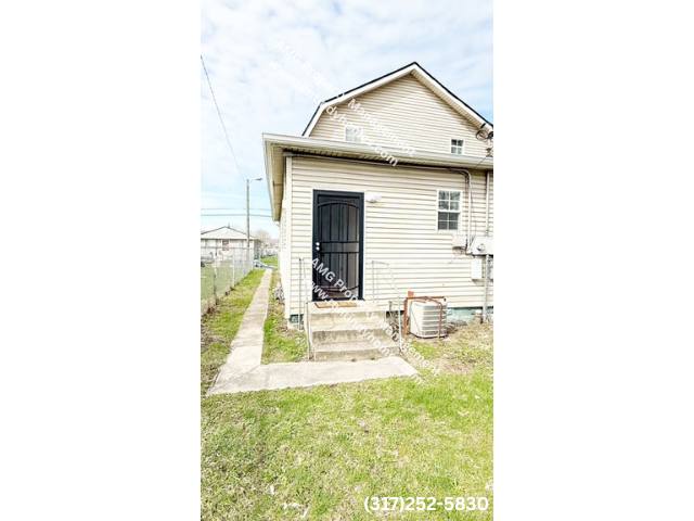 Townhouse for rent at 747 N Elder Ave, Indianapolis, IN 46222