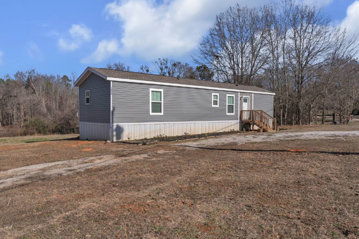House for rent at 1949 Old Grove Rd, Piedmont, SC 29673