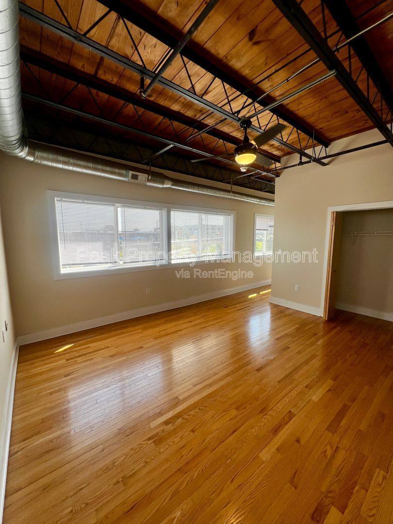 Apartment for rent at 2709 W Broad St #1, Richmond, VA 23220